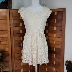 Forever 21 brand lace dress